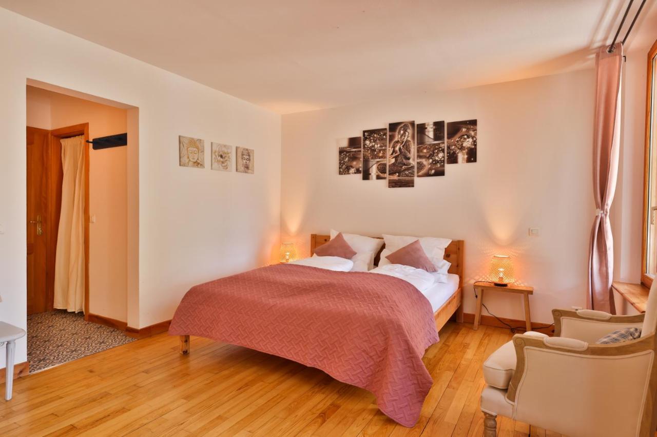 Le Manoir Des Sens - Foret De Bergheim Ngoại thất bức ảnh